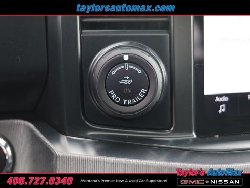 Used 2023 Ford F350 Platinum w/ Tremor Off-Road Package AWD/4WD image 28
