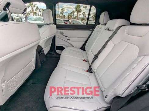 New 2025 Jeep Wagoneer S Limited image 17