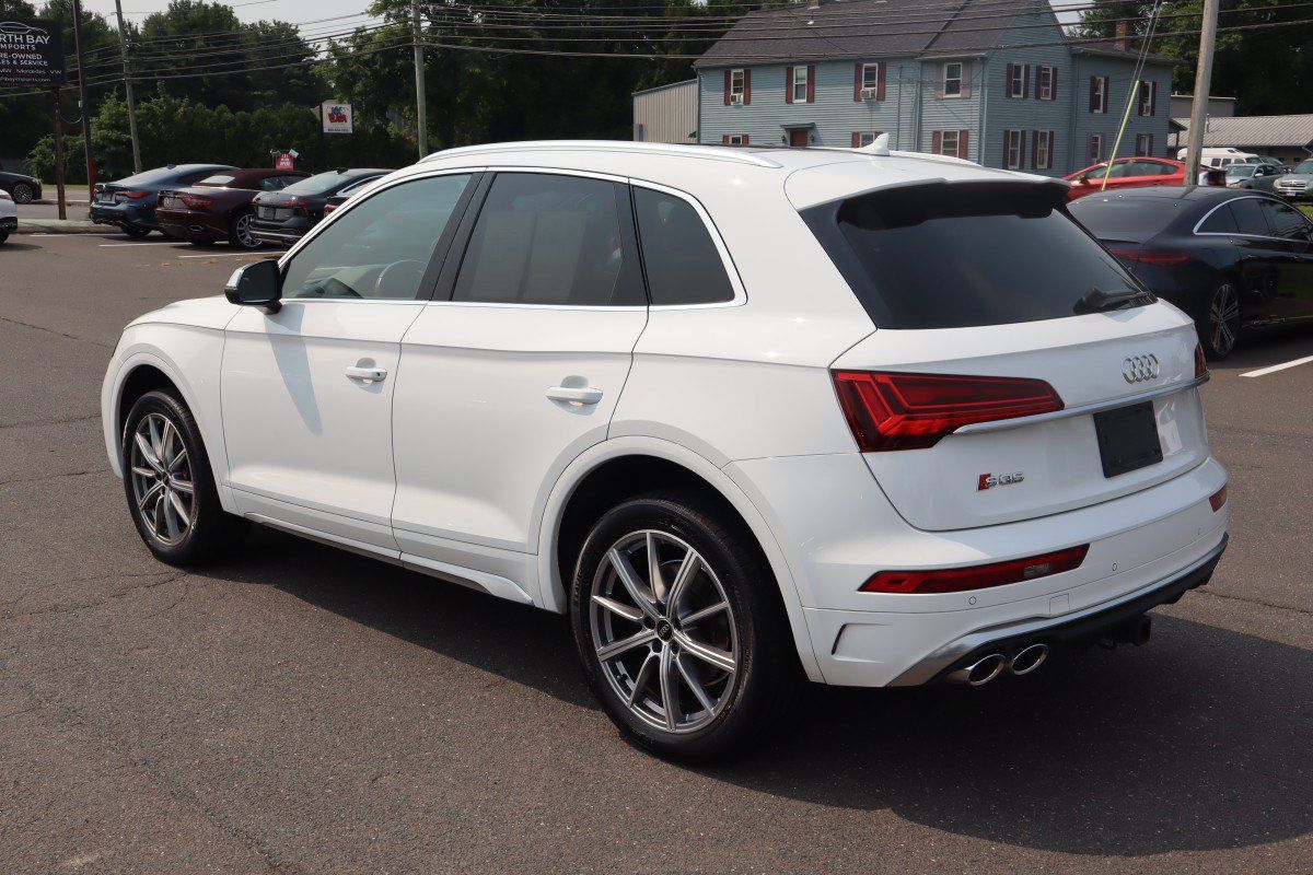 Used 2022 Audi SQ5 Premium Plus w/ Premium Plus Package AWD/4WD image 7