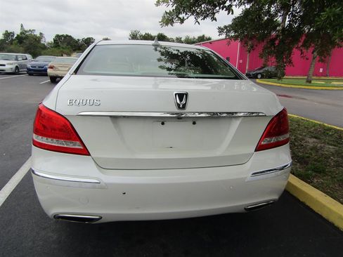 Used 2011 Hyundai Equus Signature image 3