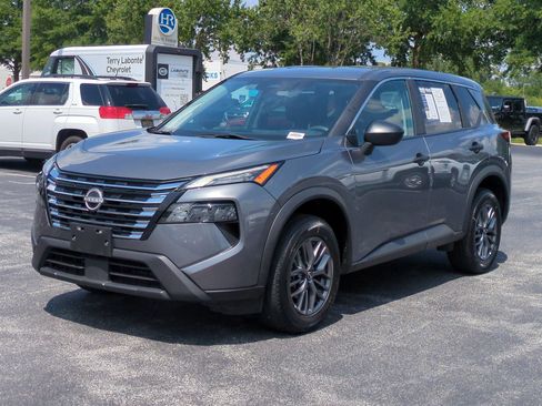 Used 2024 Nissan Rogue S AWD/4WD image 5