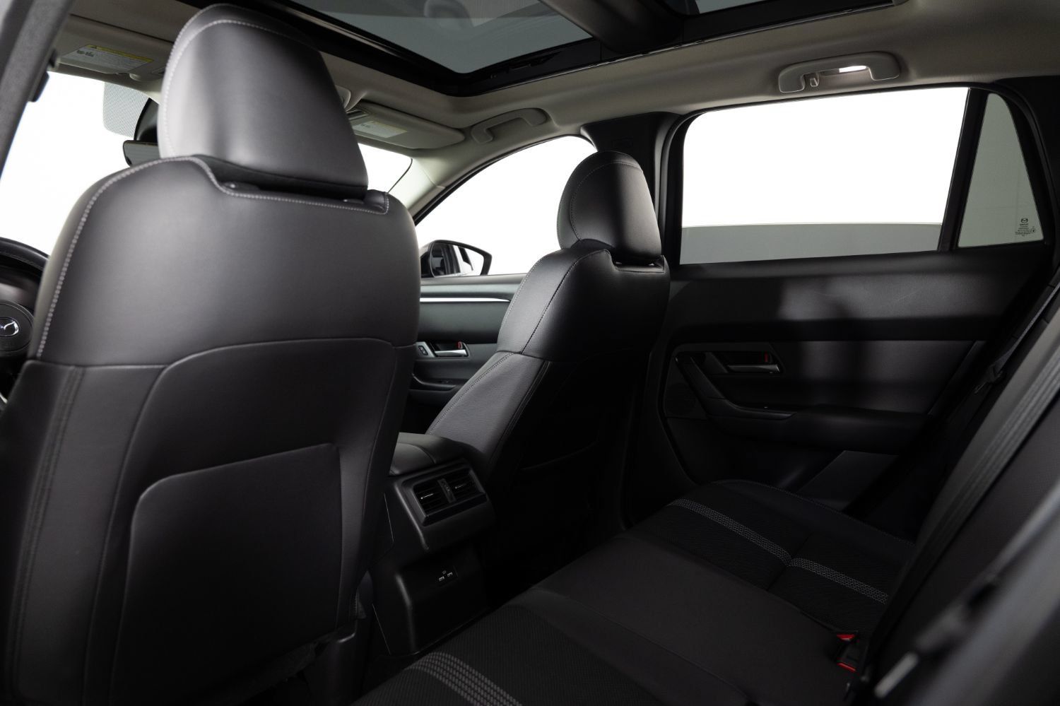 Used 2024 MAZDA CX-50 AWD 2.5 S w/ Cargo Package image 18