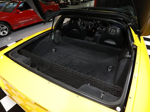 Used 2000 Chevrolet Corvette Coupe w/ Memory Pkg RWD image 4