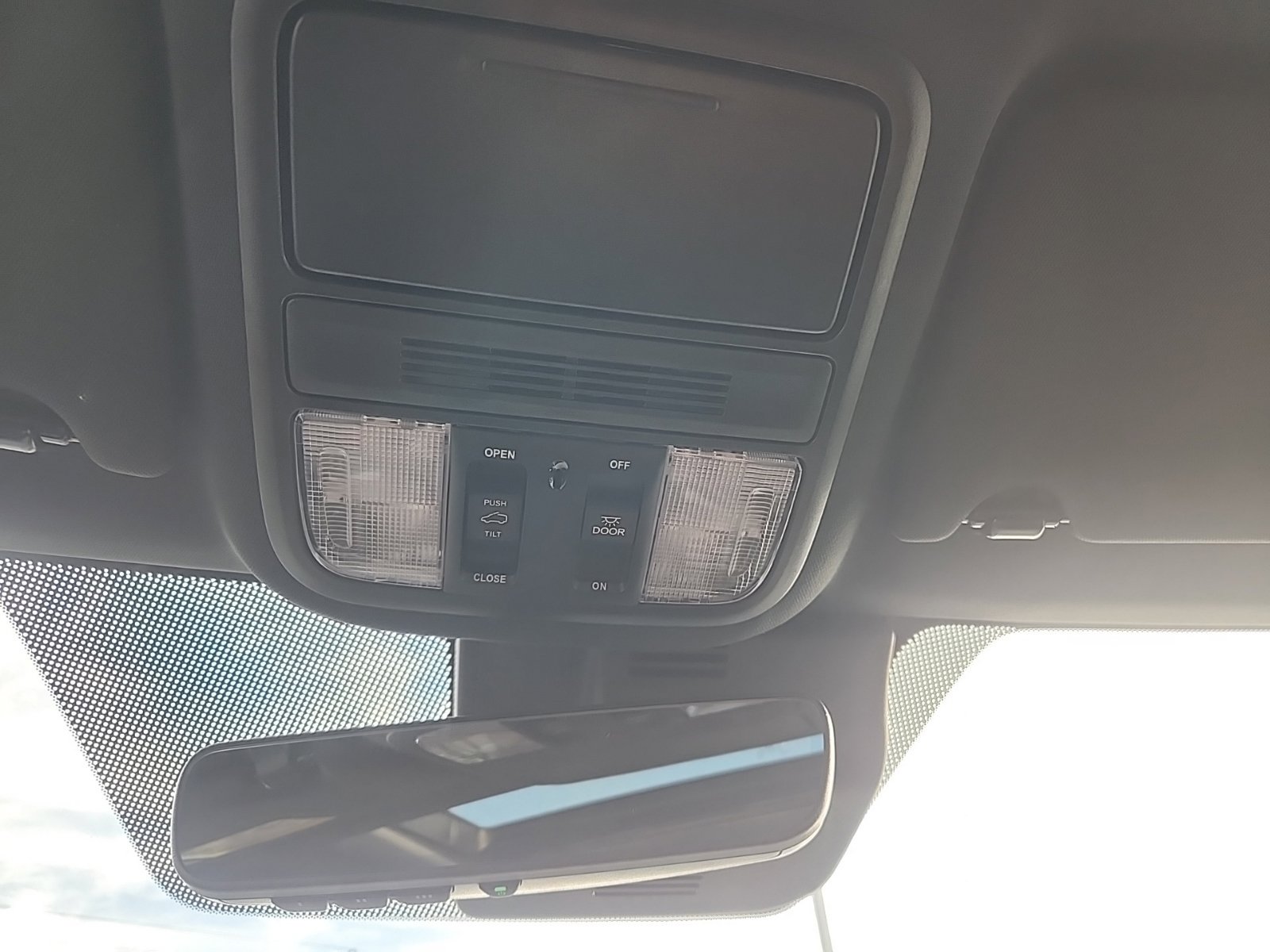 Used 2024 Honda Passport TrailSport image 16