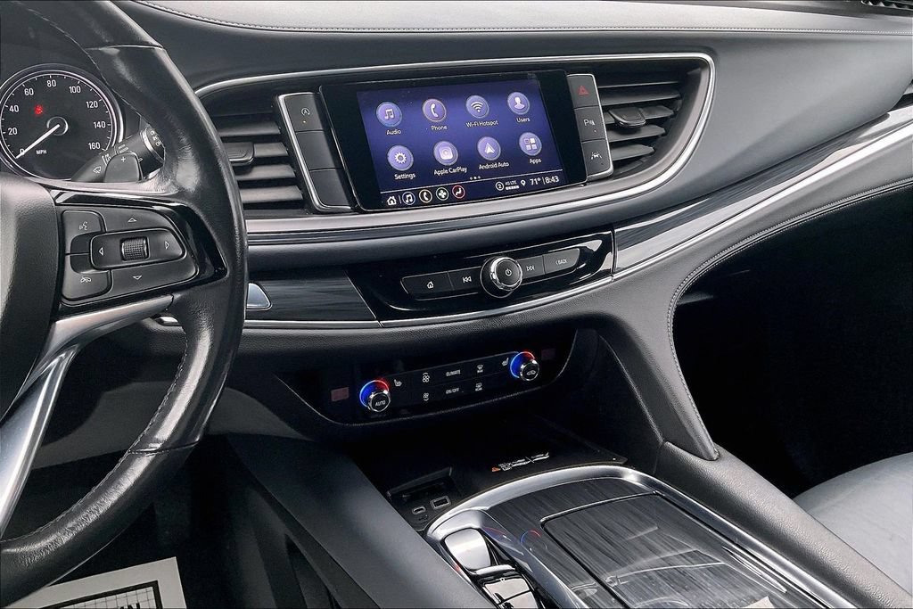Used 2023 Buick Enclave Essence FWD image 10