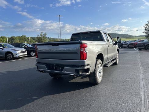 Used 2019 Chevrolet Silverado 1500 Custom w/ Custom Value Package AWD/4WD image 7