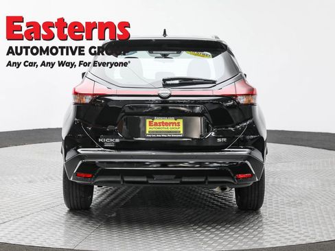Used 2024 Nissan Kicks SR FWD image 6