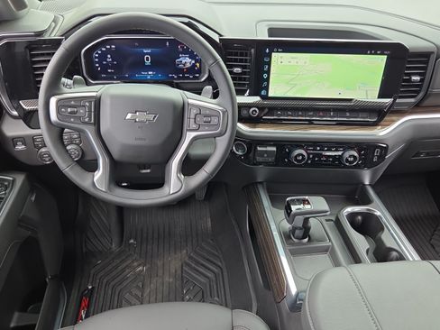 Certified 2026 Chevrolet Silverado 1500 LT Trail Boss w/ LT Trail Boss Premium Package AWD/4WD image 11