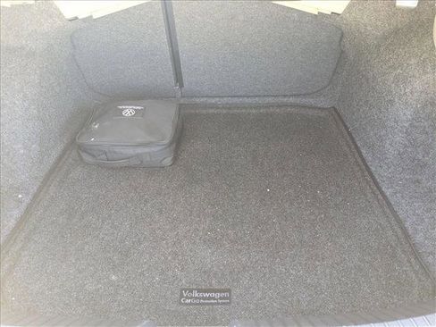 Used 2024 Volkswagen Jetta GLI 40th Anniversary Edition image 8