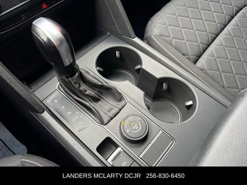 Used 2021 Volkswagen Atlas Cross Sport S image 27