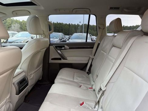 Used 2019 Lexus GX 460 Premium image 17
