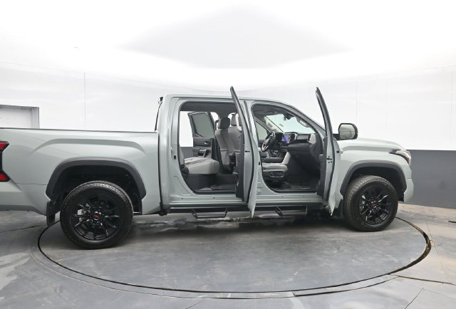 Used 2024 Toyota Tundra SR5 w/ SR5 Premium Package AWD/4WD image 49