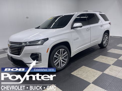 Used 2023 Chevrolet Traverse High Country image 1