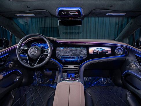 Certified 2023 Mercedes-Benz EQS 580 580 4MATIC&reg; Sedan image 14