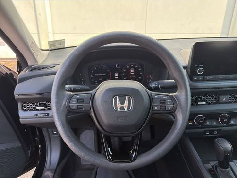 Used 2023 Honda Accord EX image 17