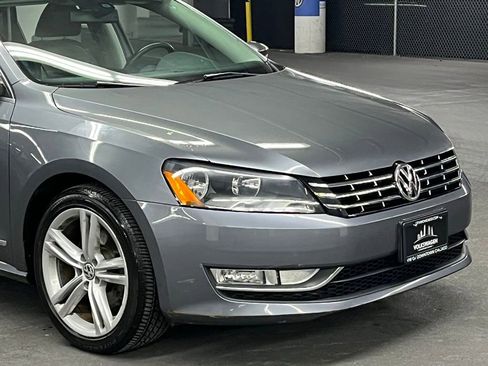 Used 2015 Volkswagen Passat TDI SEL Premium image 36