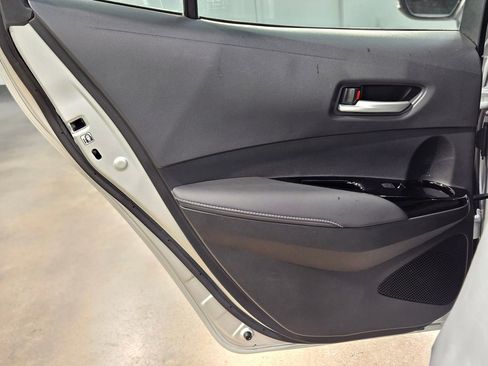 Used 2022 Toyota Corolla SE image 32