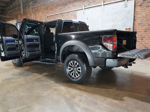 Used 2013 Ford F150 Raptor w/ Luxury Equipment Group image 29