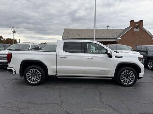 Used 2023 GMC Sierra 1500 Denali Ultimate image 8