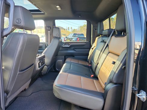 Used 2025 Chevrolet Silverado 3500 High Country w/ High Country Premium Package image 44