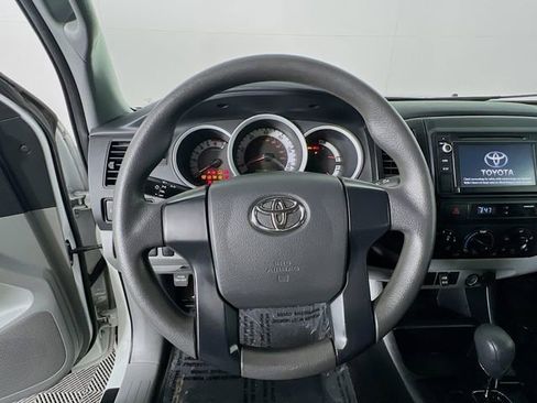 Used 2014 Toyota Tacoma 4x4 Double Cab image 10