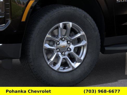 New 2026 Chevrolet Suburban LT AWD/4WD image 9