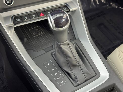 Used 2023 Audi Q3 2.0T Premium Plus image 32