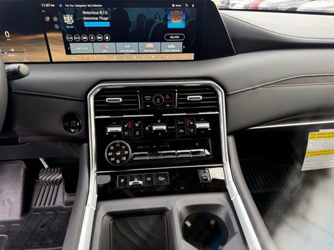 New 2026 Nissan Armada Platinum image 22