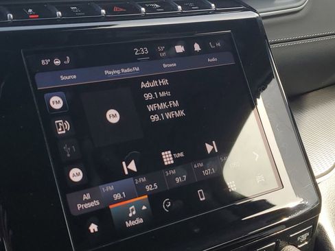 Used 2023 Jeep Grand Cherokee Laredo image 14