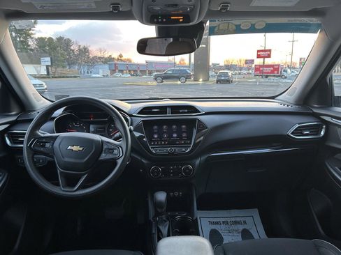 Used 2021 Chevrolet TrailBlazer LT w/ Convenience Package image 21