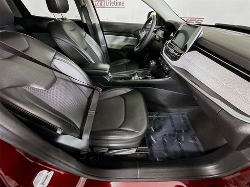 Used 2022 Jeep Compass Latitude image 30