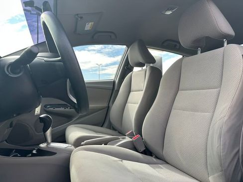 Used 2012 Honda Insight image 10