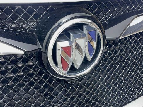 Used 2022 Buick Enclave Essence w/ Sport Touring Edition image 30