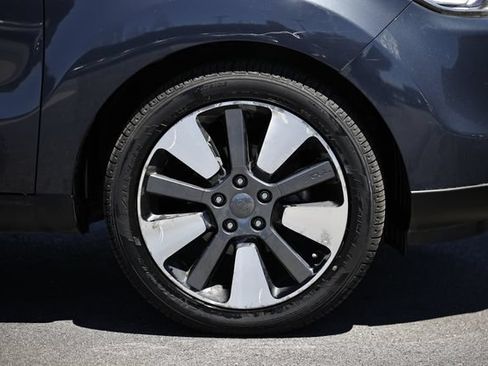 Used 2014 Kia Soul ! w/ Sun & Sound Package FWD image 9