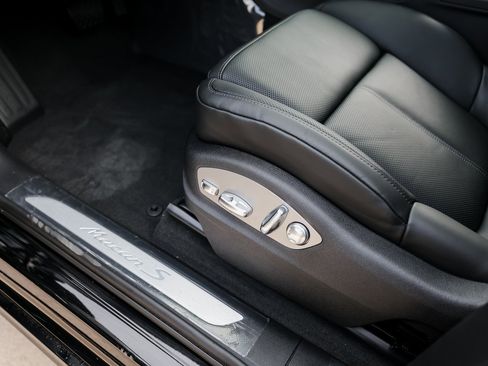 New 2026 Porsche Macan S image 14