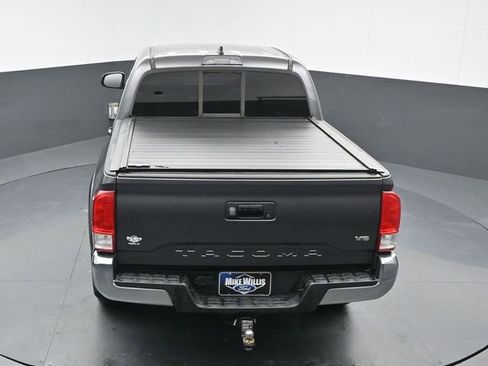 Used 2017 Toyota Tacoma SR5 image 14