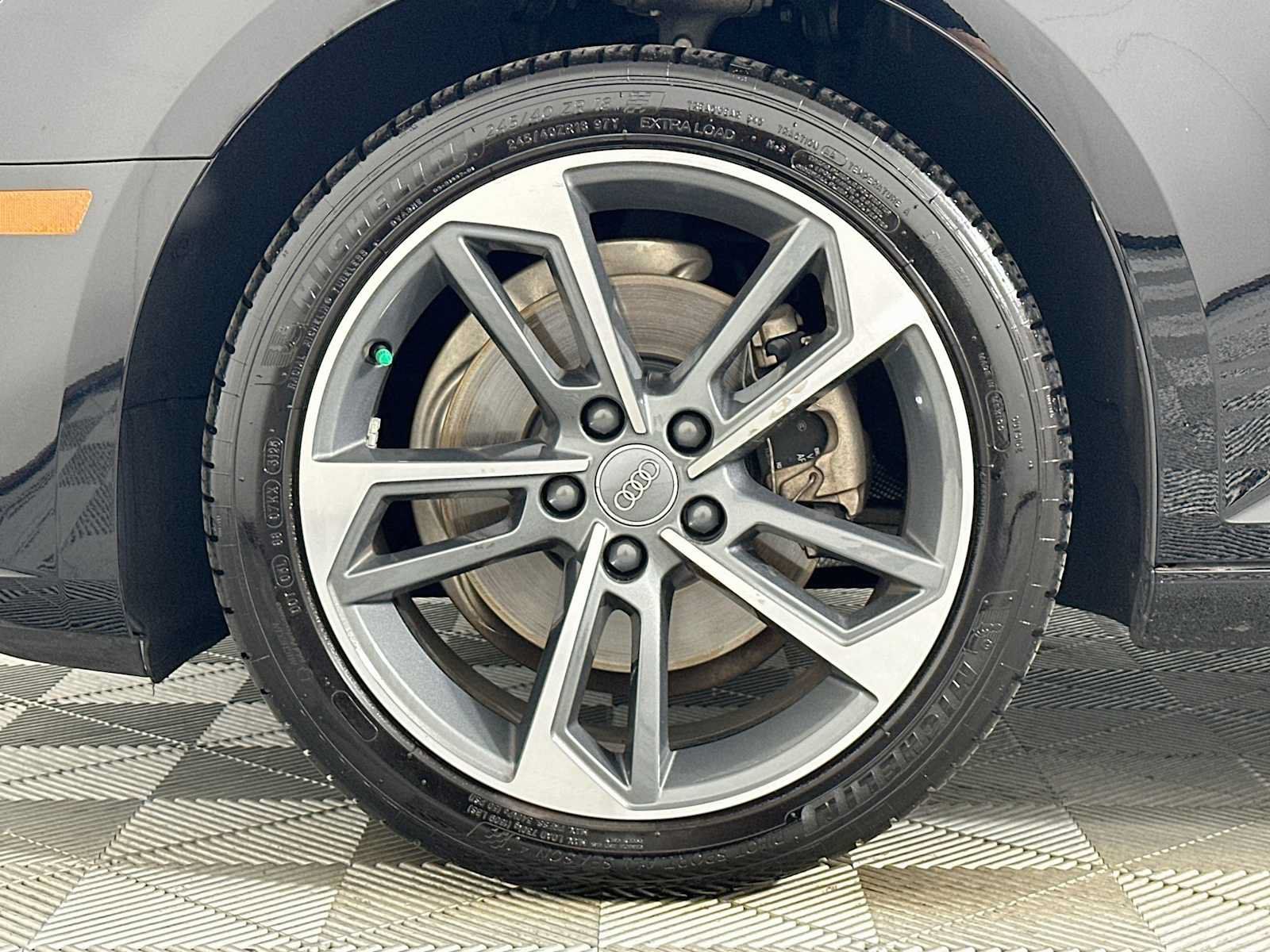 Used 2019 Audi A4 2.0T Premium FWD image 29