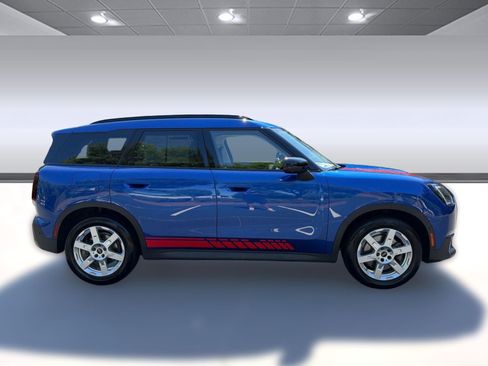 Certified 2025 MINI Cooper Countryman S w/ Comfort Package Max AWD/4WD image 8