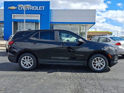 Certified 2023 Chevrolet Equinox LS w/ LS Convenience Package image 7