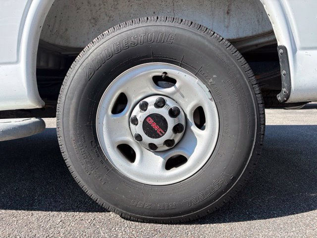 Used 2025 GMC Savana 2500 w/ Driver Convenience Package RWD image 16