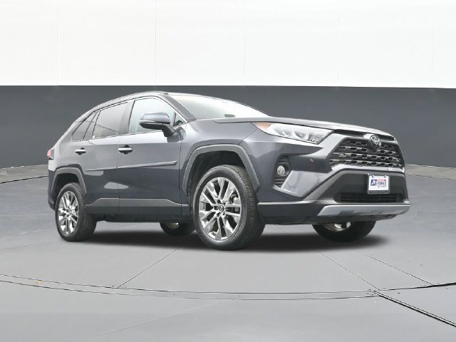 Used 2019 Toyota RAV4 Limited FWD image 50