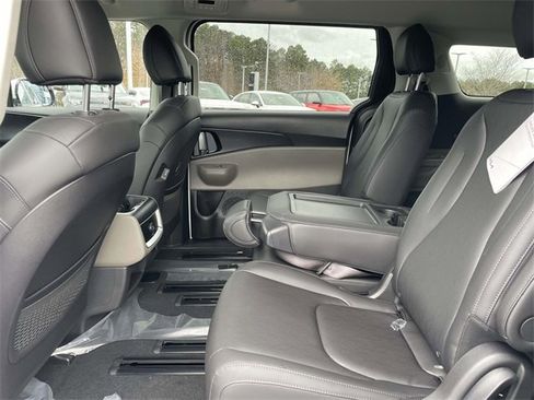 New 2026 Kia Carnival LXS image 25