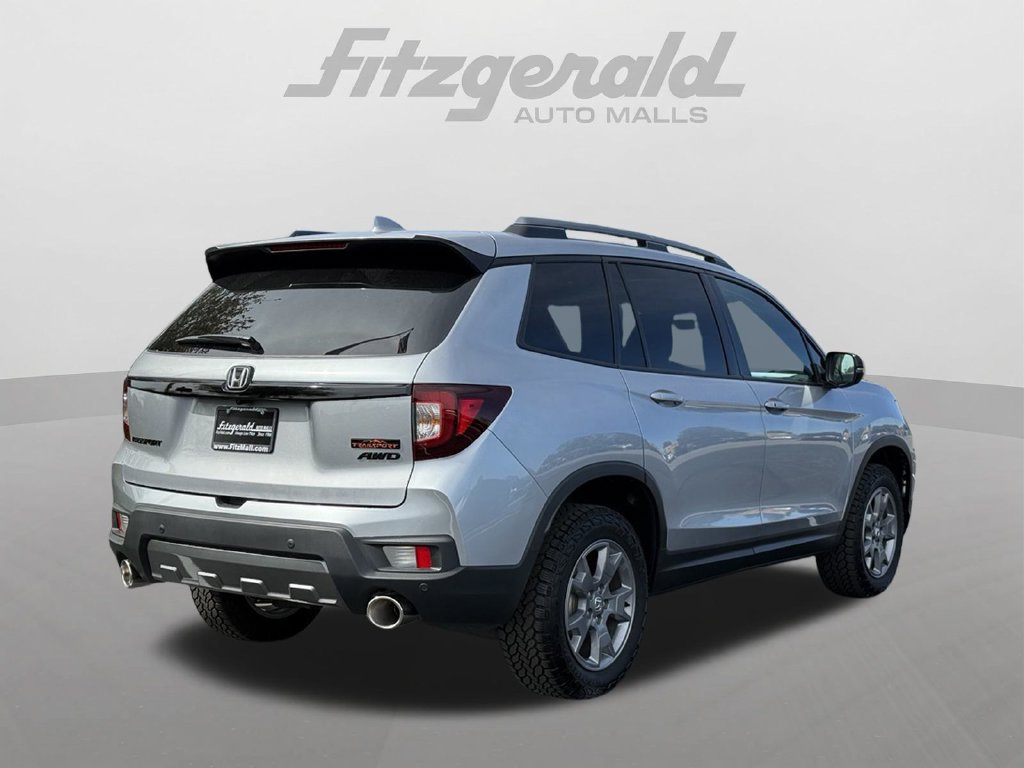 Used 2025 Honda Passport TrailSport image 5