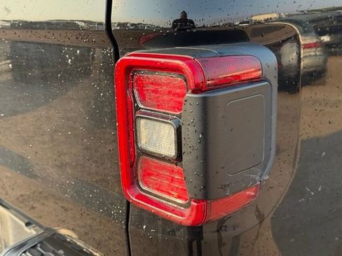 Used 2021 Jeep Gladiator Rubicon AWD/4WD image 15