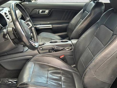 Used 2020 Ford Mustang Premium image 21