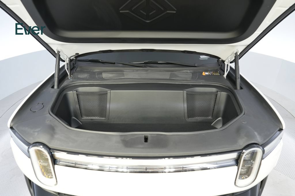 Used 2025 Rivian R1S Adventure Dual AWD/4WD image 30