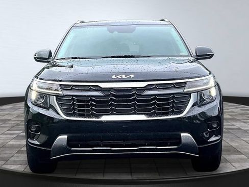 Certified 2024 Kia Seltos S FWD image 2