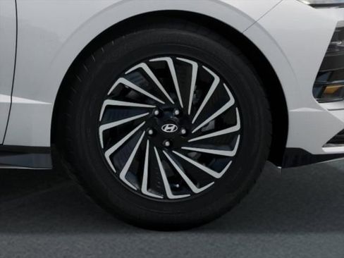 Used 2025 Hyundai Sonata SEL FWD image 8