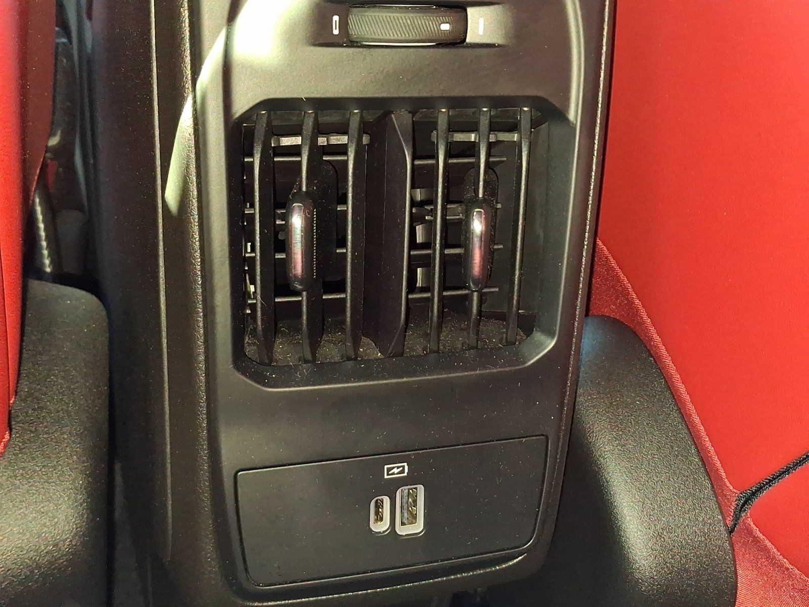 Used 2024 Dodge Hornet R/T Plus w/ R/T Blacktop Package AWD/4WD image 26