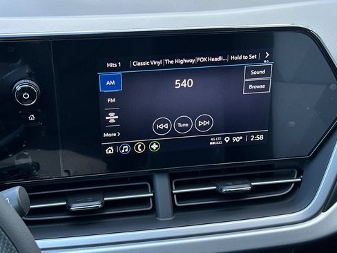 New 2026 Chevrolet Trax LS w/ LS Convenience Package FWD image 18